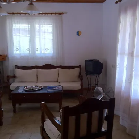 酒店 Cosy Calm In Olive Trees With Sea View 3*